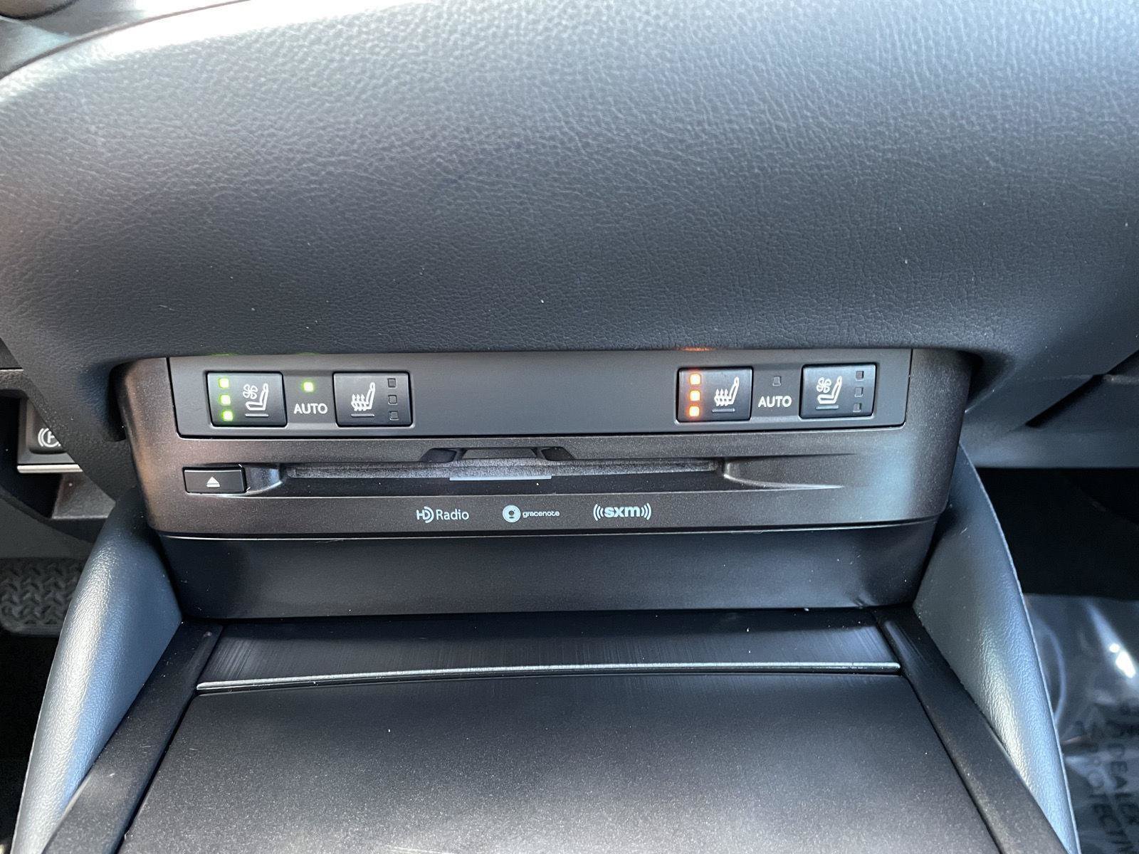 Used 2021 Lexus ES 300h w/ Premium Package FWD image 28
