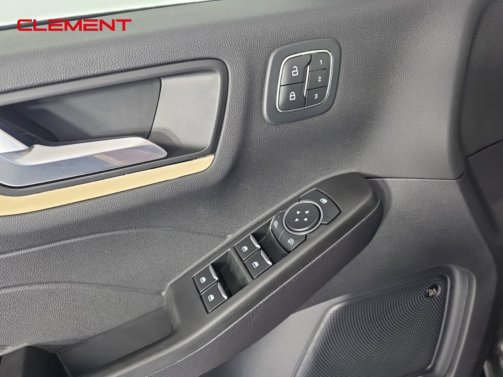 Certified 2022 Ford Escape Titanium w/ Titanium Elite Package image 27