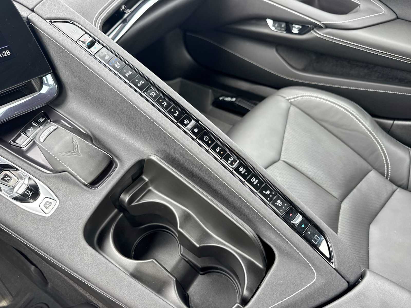Used 2023 Chevrolet Corvette Stingray Preferred Conv w/ Z51 Performance Package RWD image 23