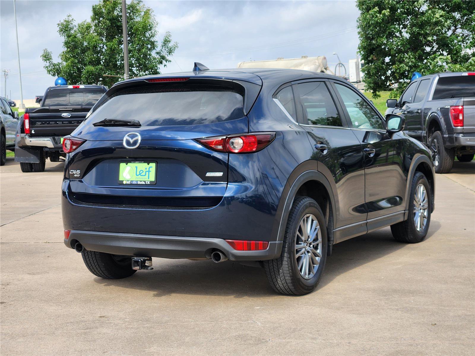 Used 2017 MAZDA CX-5 Touring w/ Preferred Equipment Package image 5