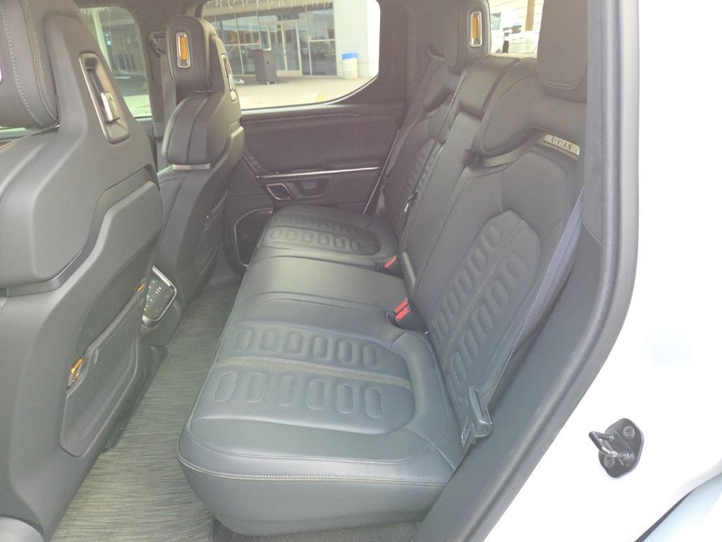 Used 2023 Rivian R1T Adventure image 2