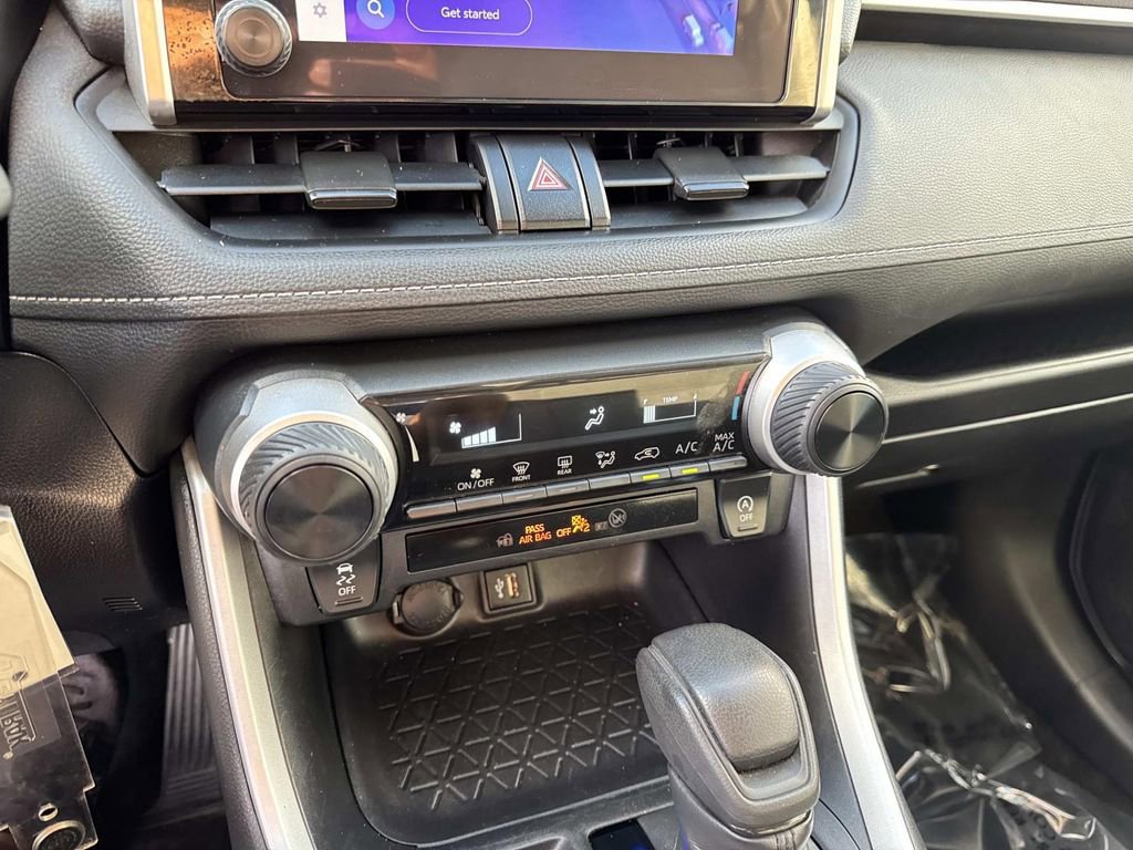 Used 2024 Toyota RAV4 LE image 23