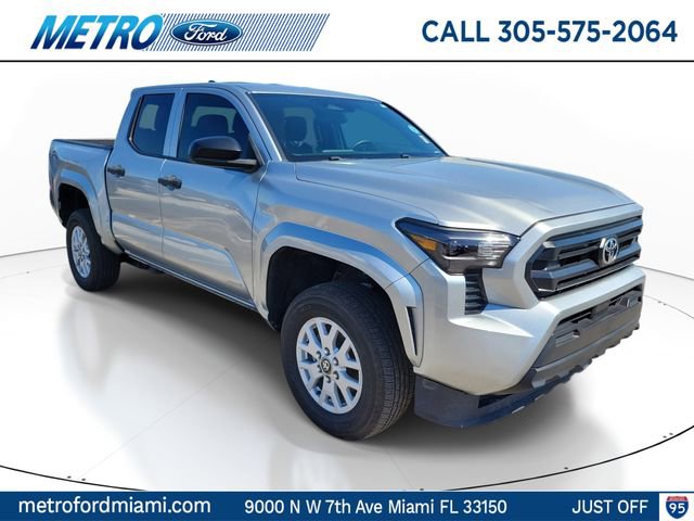 Used 2024 Toyota Tacoma SR image 1