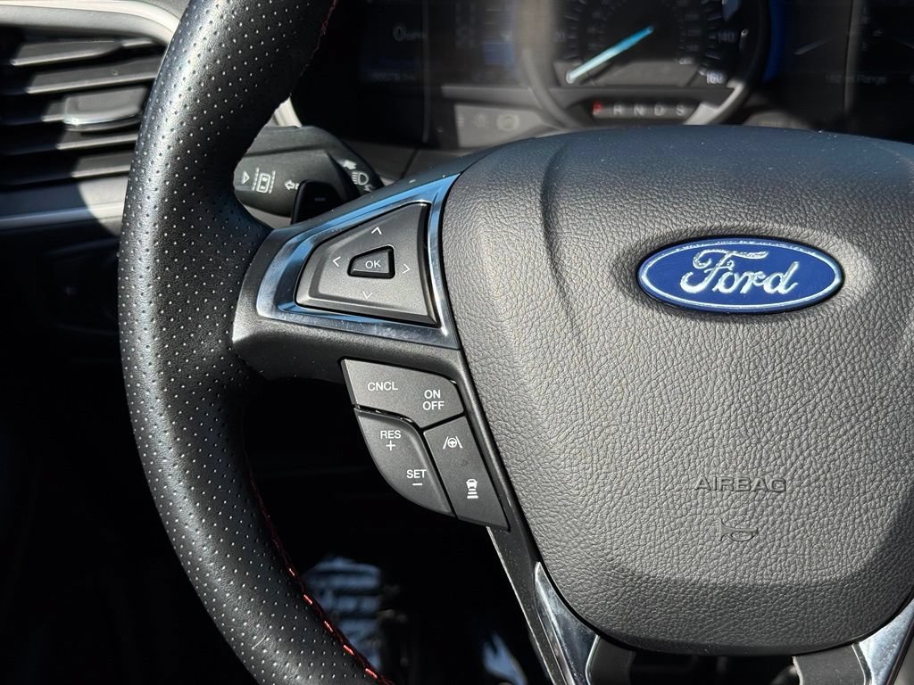 Certified 2022 Ford Edge ST-Line w/ Class II Trailer Tow Package AWD/4WD image 28