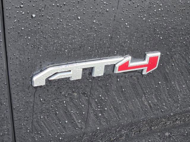 Used 2021 GMC Yukon AT4 w/ AT4 Premium Plus Package AWD/4WD image 10