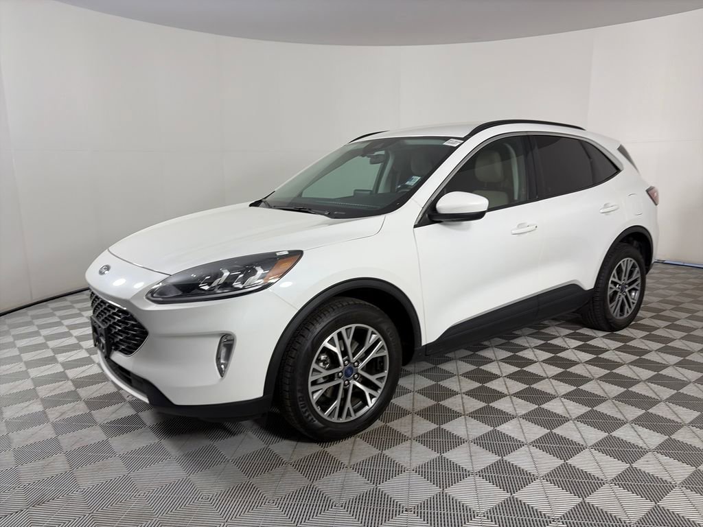Certified 2021 Ford Escape SEL w/ Technology Package AWD/4WD image 3