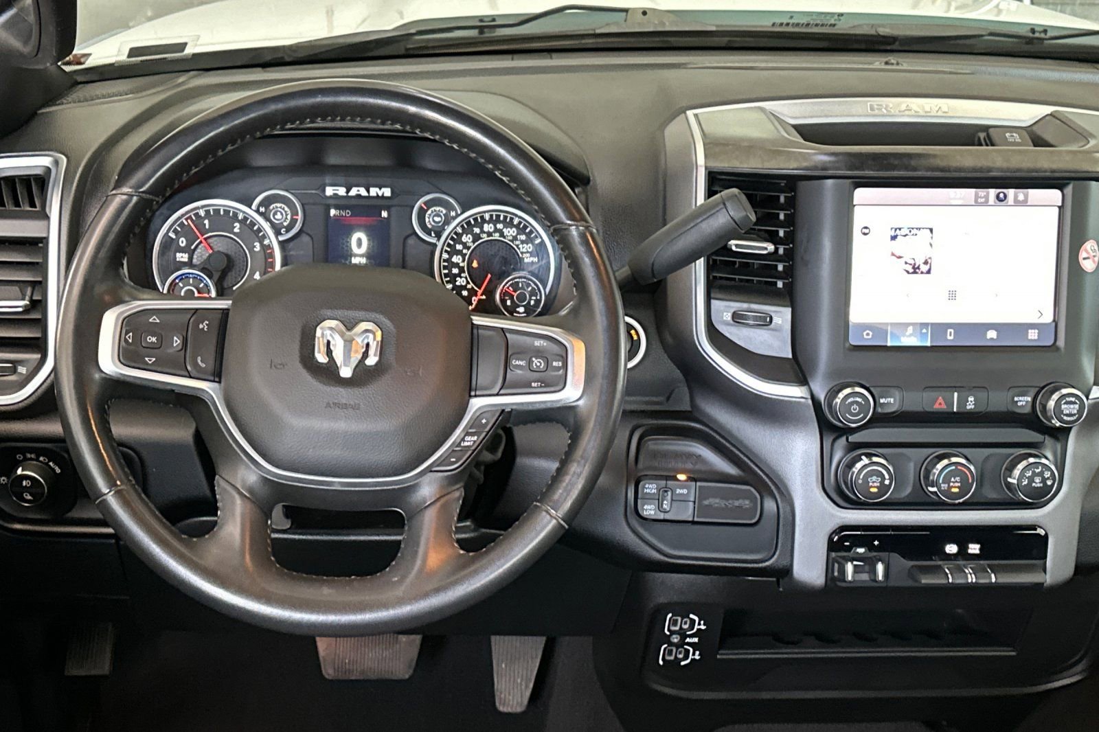 Used 2024 RAM 2500 Big Horn AWD/4WD image 14