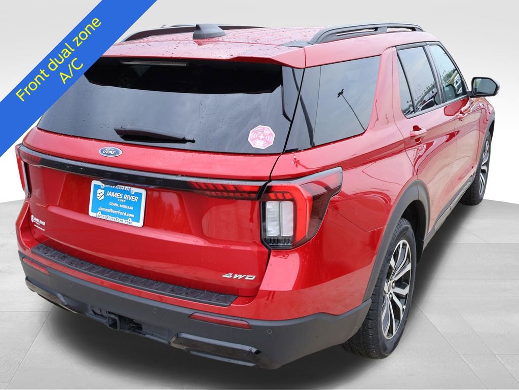 Certified 2025 Ford Explorer ST-Line AWD/4WD image 5