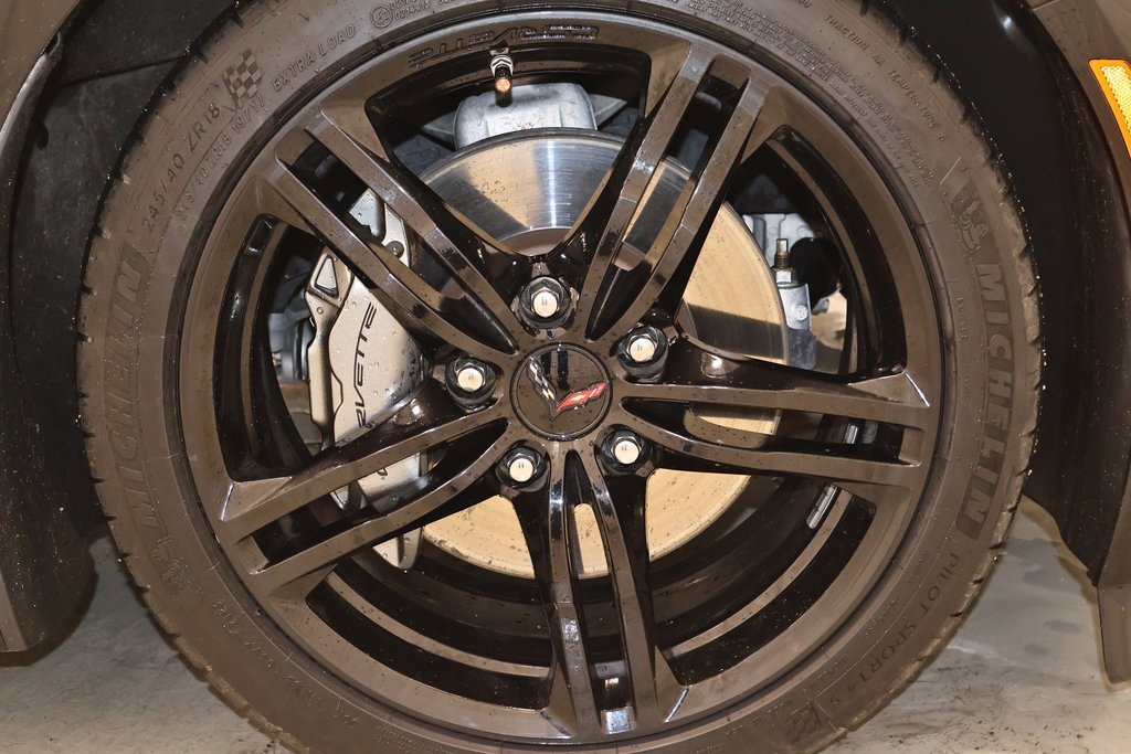 Used 2017 Chevrolet Corvette Stingray Coupe w/ Carbon Flash Badge Package image 48