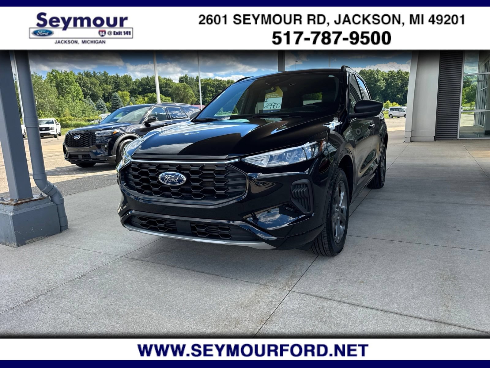 Certified 2024 Ford Escape ST-Line w/ Tech Pack #1 AWD/4WD image 1