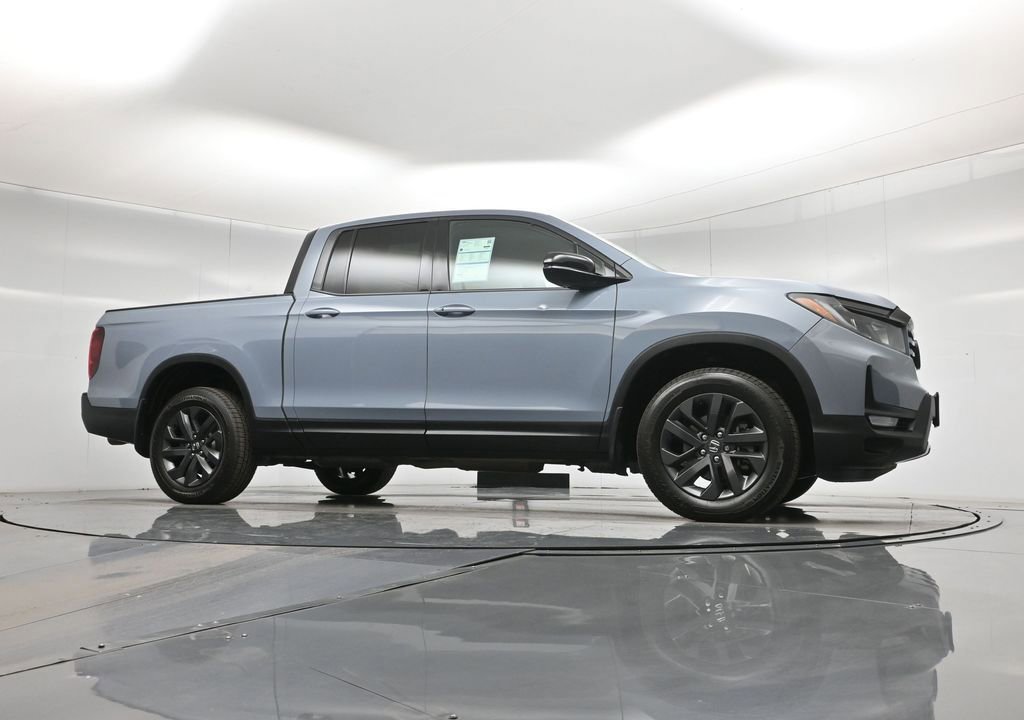 Used 2023 Honda Ridgeline Sport image 10