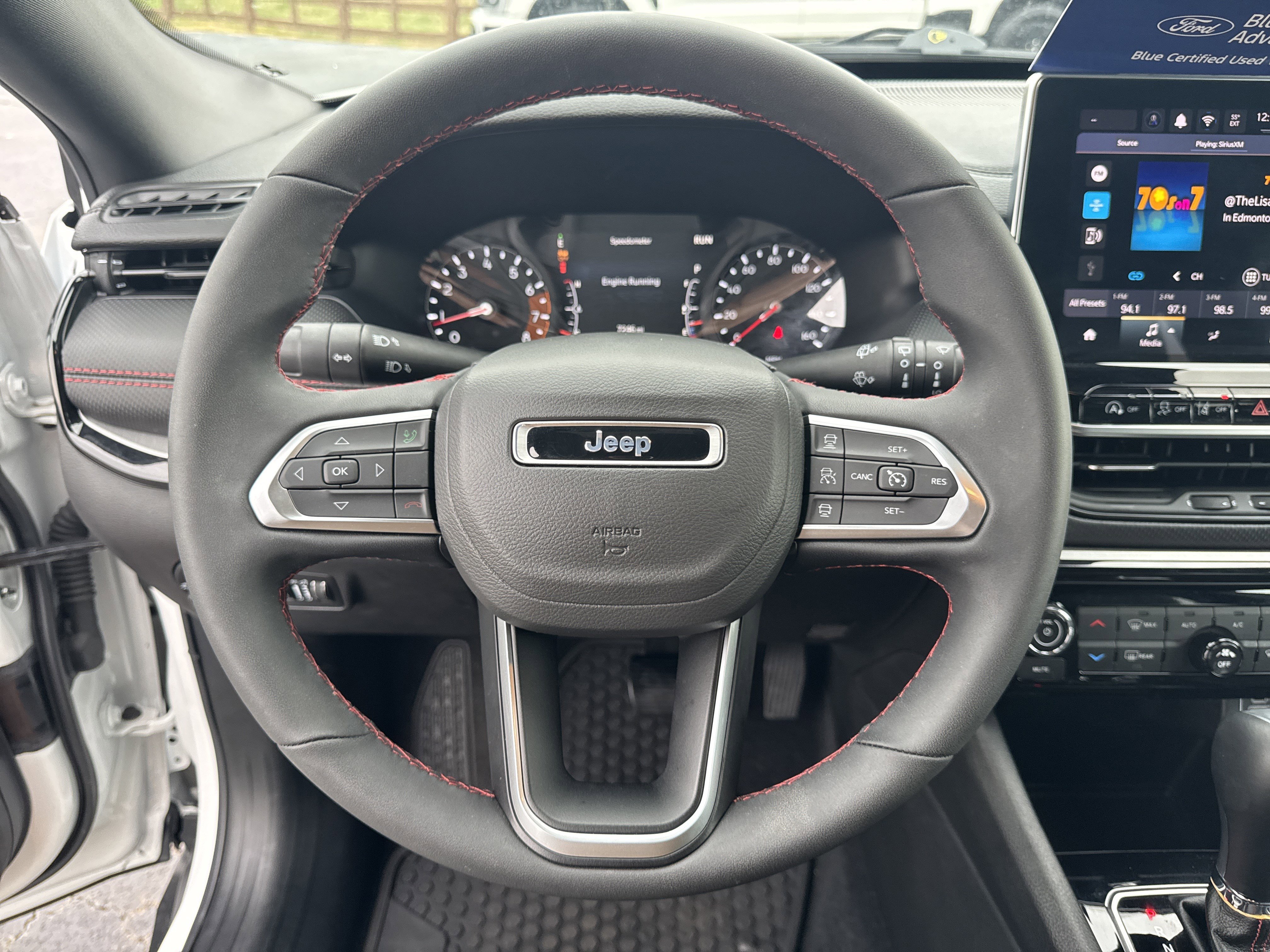 Used 2025 Jeep Compass Trailhawk image 22