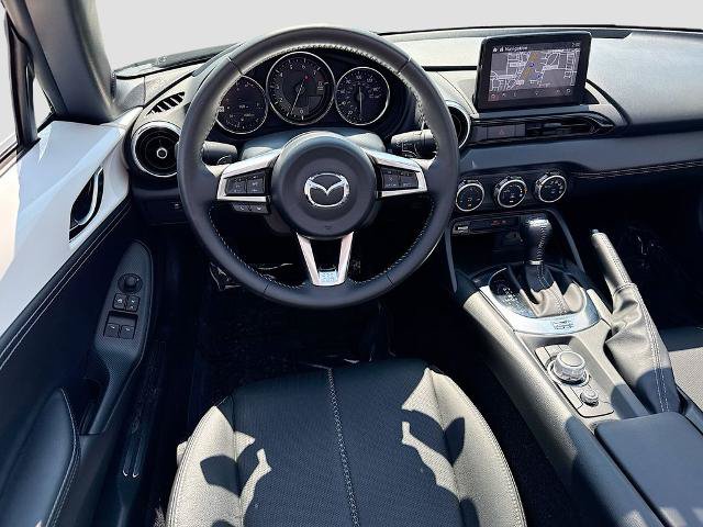 Used 2022 MAZDA MX-5 Miata RF Grand Touring RWD image 19