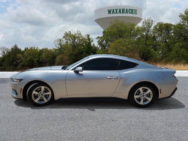 Certified 2024 Ford Mustang Coupe RWD image 3