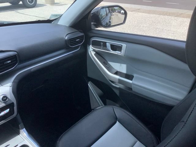 Certified 2023 Ford Explorer XLT w/ Equipment Group 202A AWD/4WD image 22