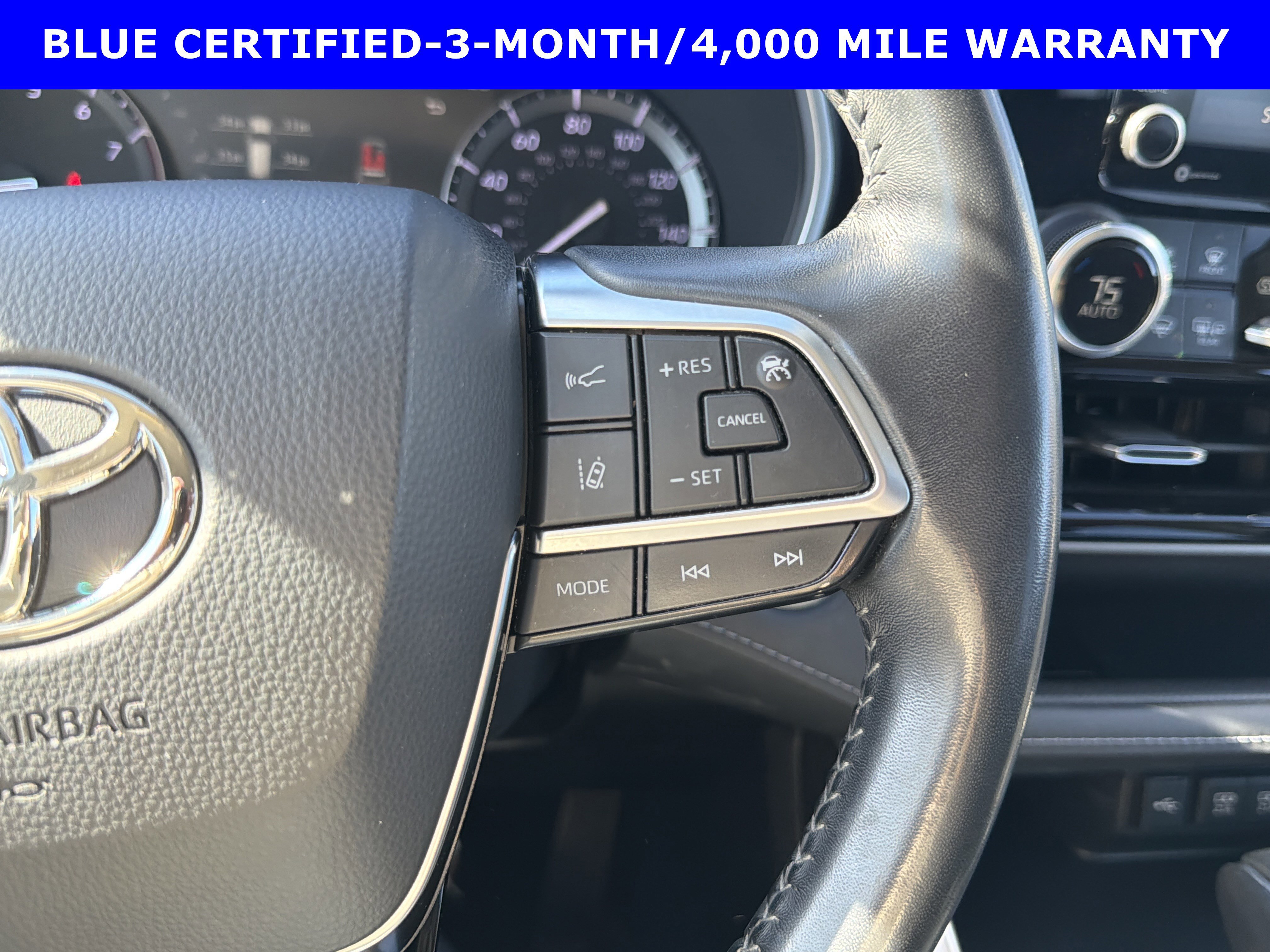 Used 2020 Toyota Highlander XLE image 17