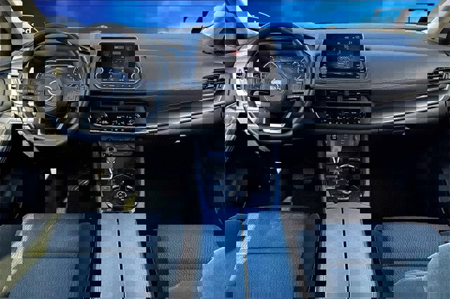 Used 2024 Nissan Rogue SV image 15