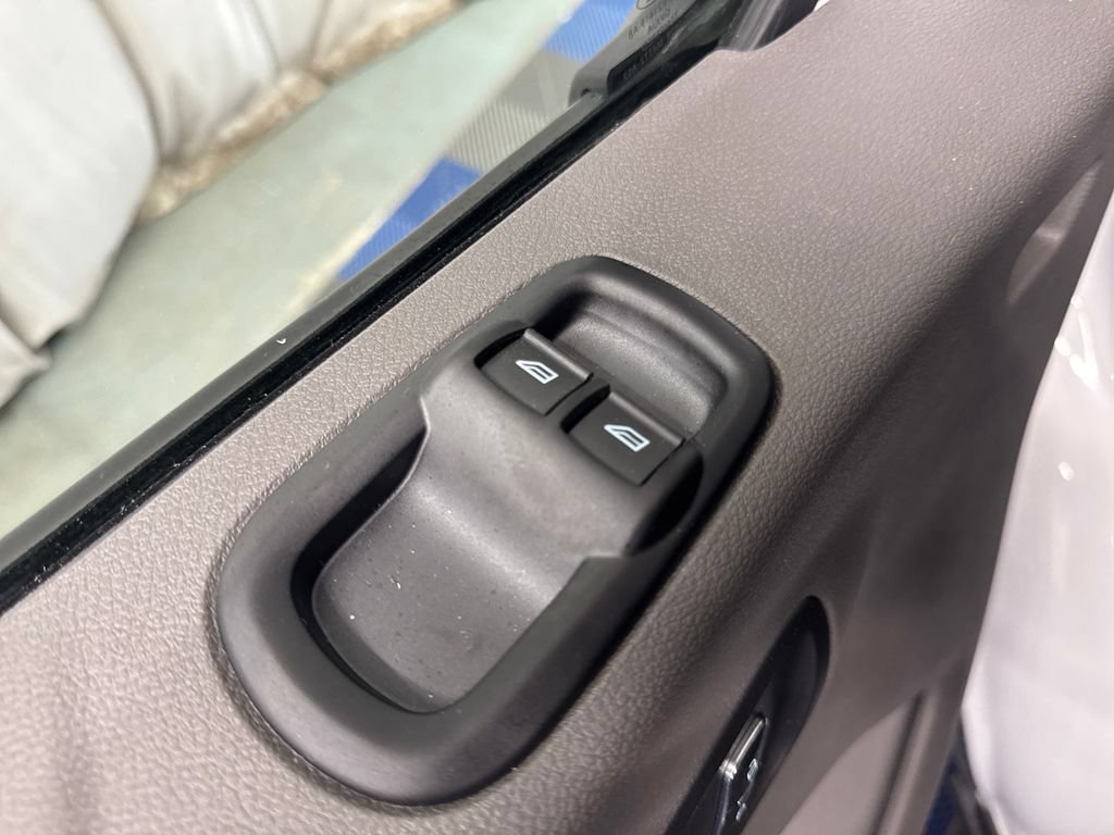 Certified 2026 Ford Transit 350 XLT RWD image 12