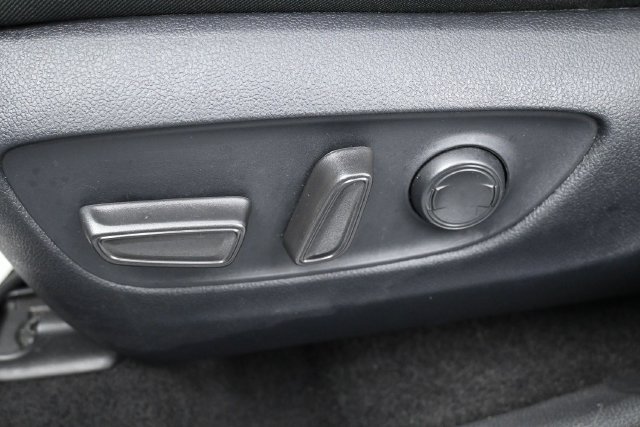Used 2024 Toyota RAV4 XLE FWD image 12
