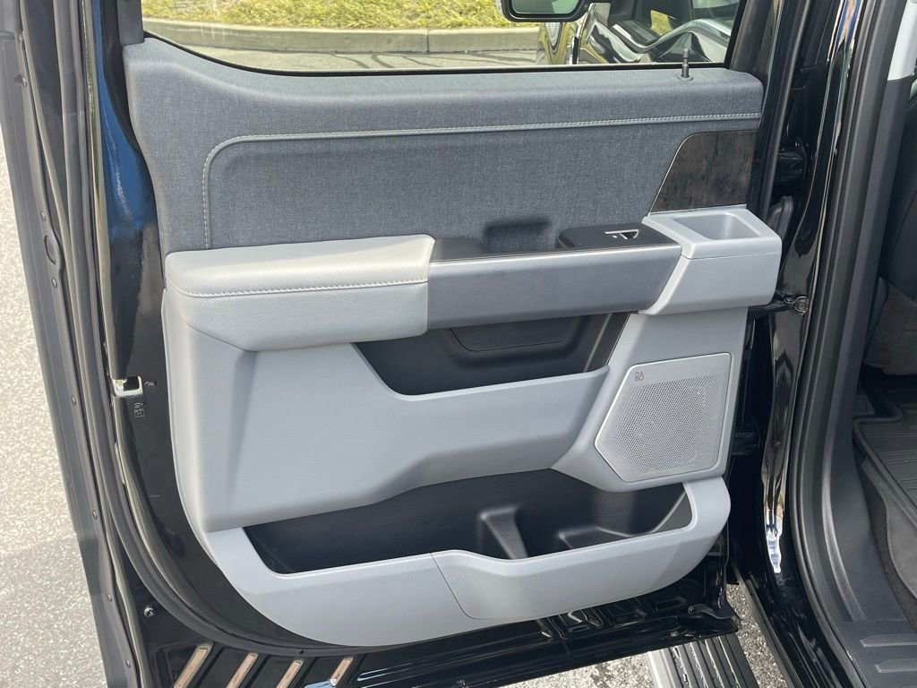 Certified 2023 Ford F150 Lariat w/ Equipment Group 502A High image 21