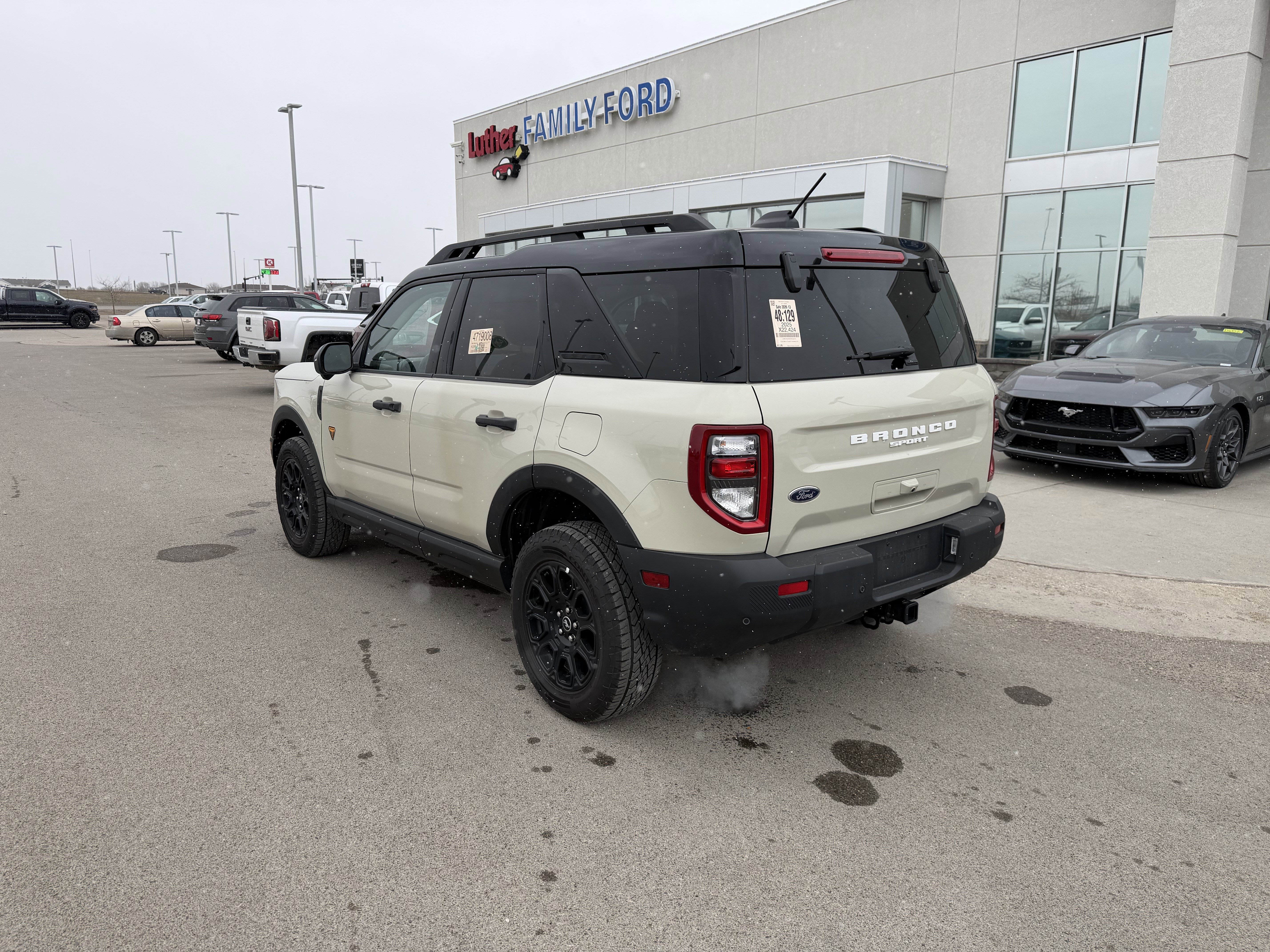 Certified 2025 Ford Bronco Sport Badlands image 3