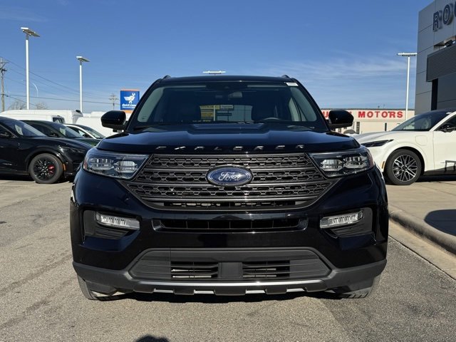 Certified 2022 Ford Explorer XLT w/ Equipment Group 202A image 6