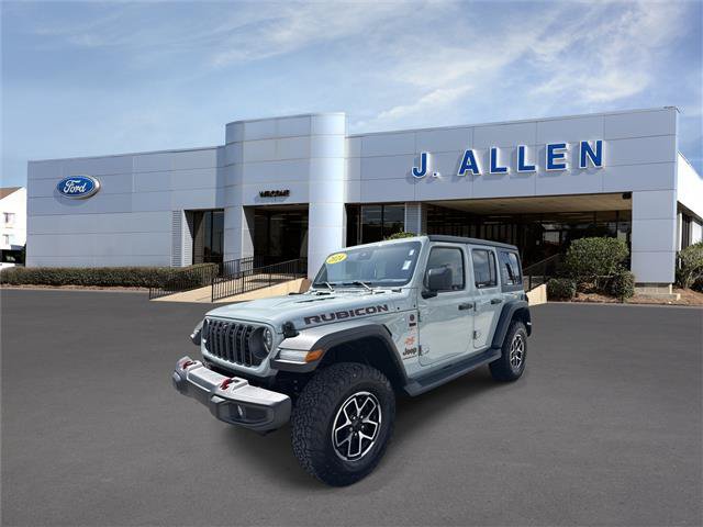 Used 2024 Jeep Wrangler Unlimited Rubicon w/ Technology Group AWD/4WD image 1