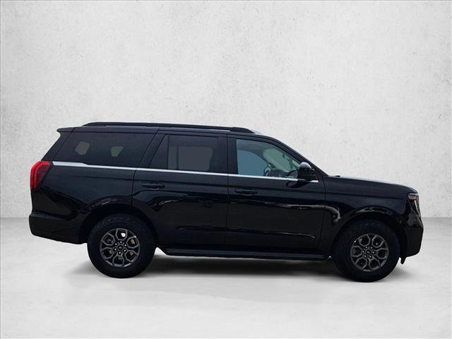 Certified 2025 Ford Expedition Active RWD image 4