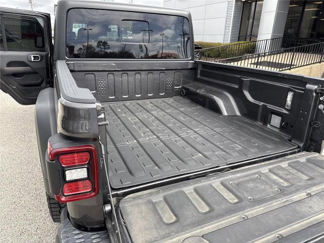 Used 2024 Jeep Gladiator Rubicon w/ Technology Group image 28