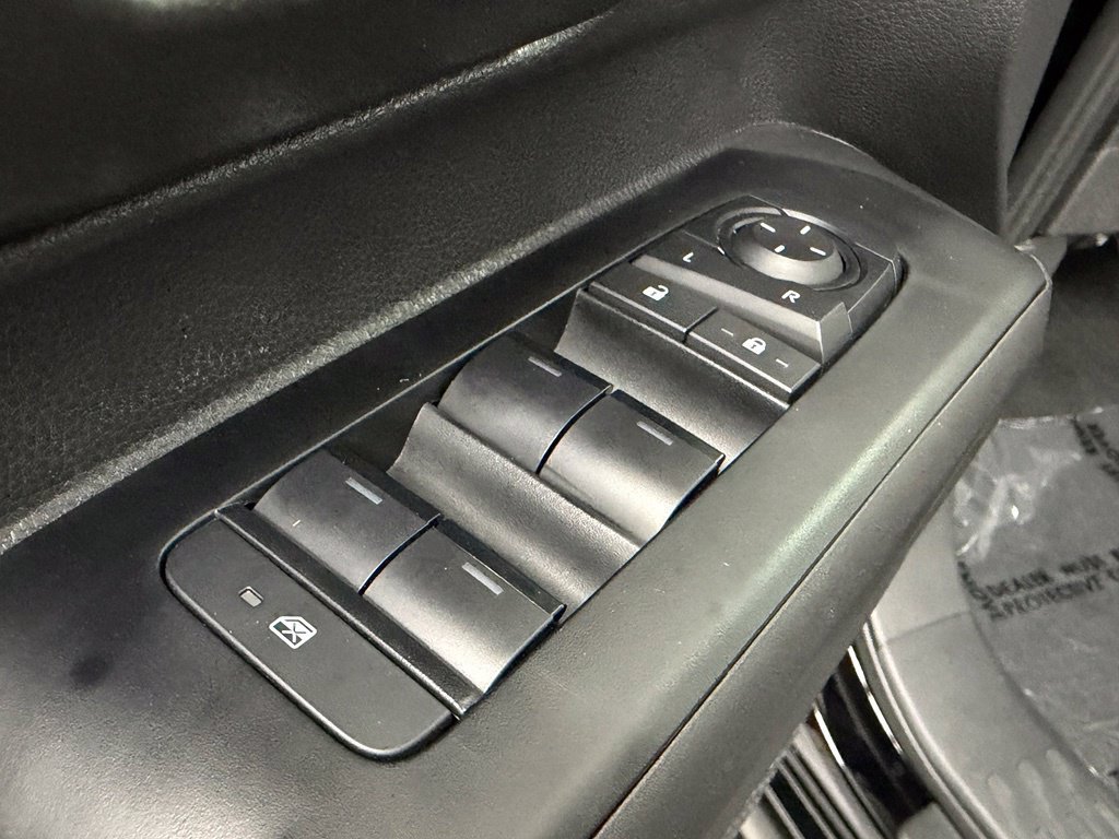 Used 2026 Toyota Tacoma SR5 AWD/4WD image 18