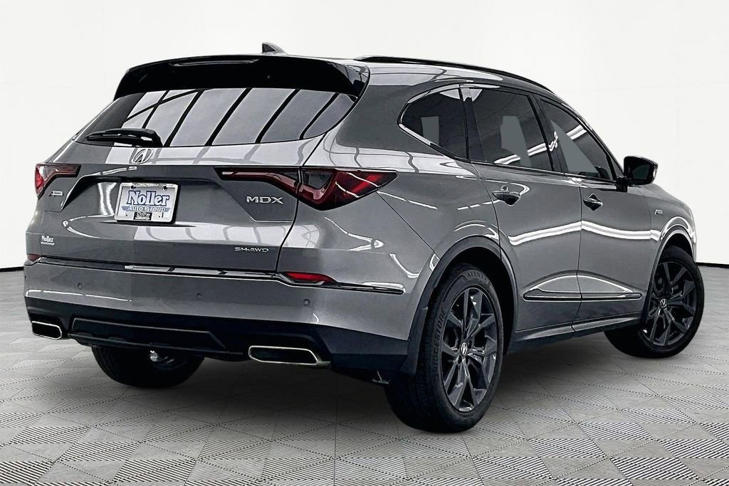 Used 2023 Acura MDX A-Spec AWD/4WD image 2