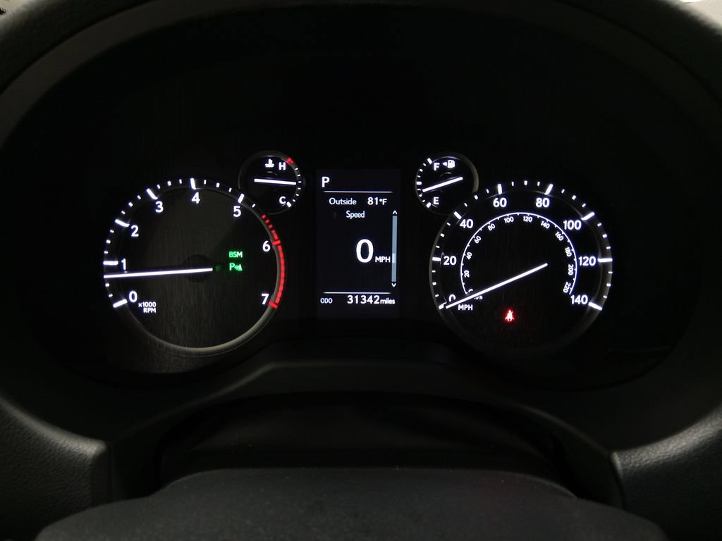 Used 2023 Lexus GX 460 Premium w/ Accessory Package AWD/4WD image 22