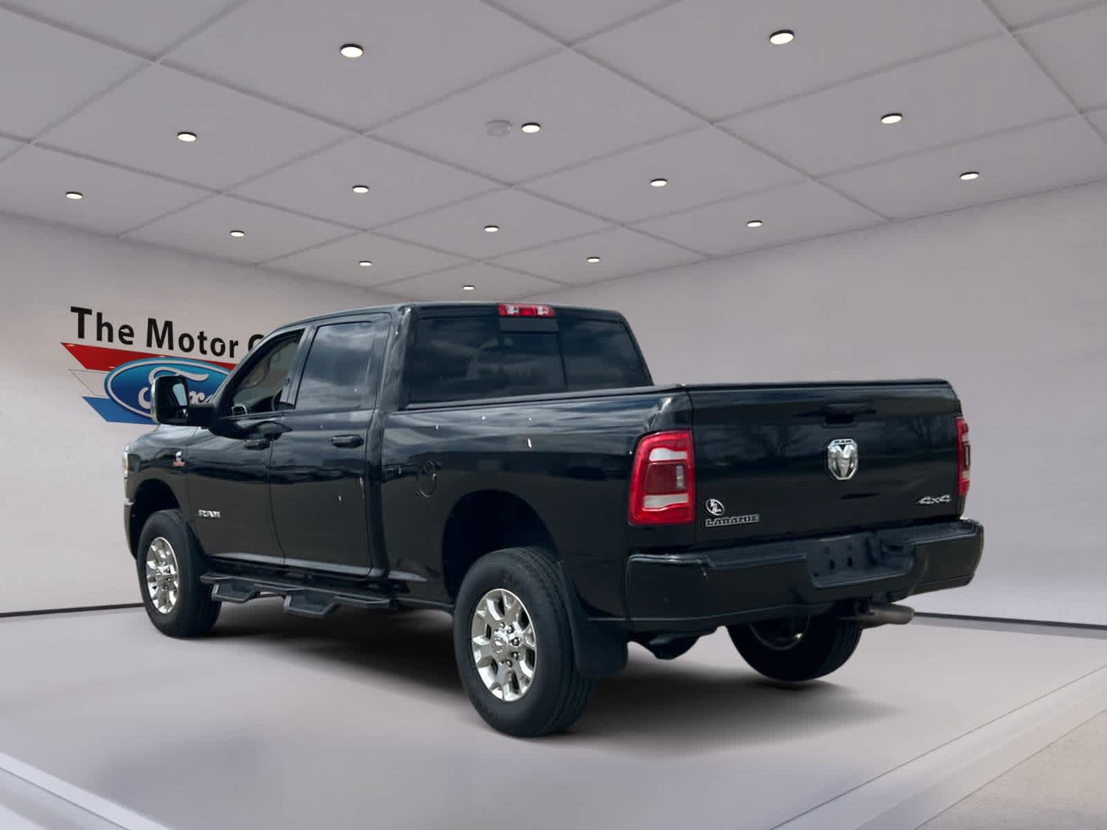 Used 2024 RAM 2500 Laramie AWD/4WD image 7