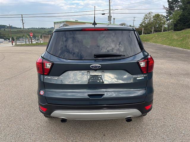 Certified 2019 Ford Escape Titanium AWD/4WD image 3