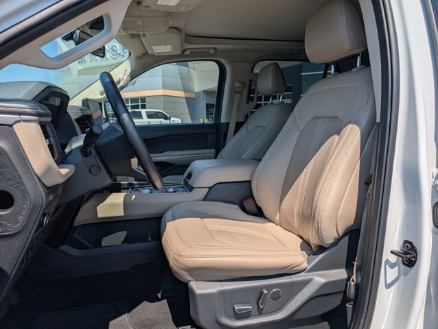 Certified 2024 Ford Expedition Max Limited AWD/4WD image 11