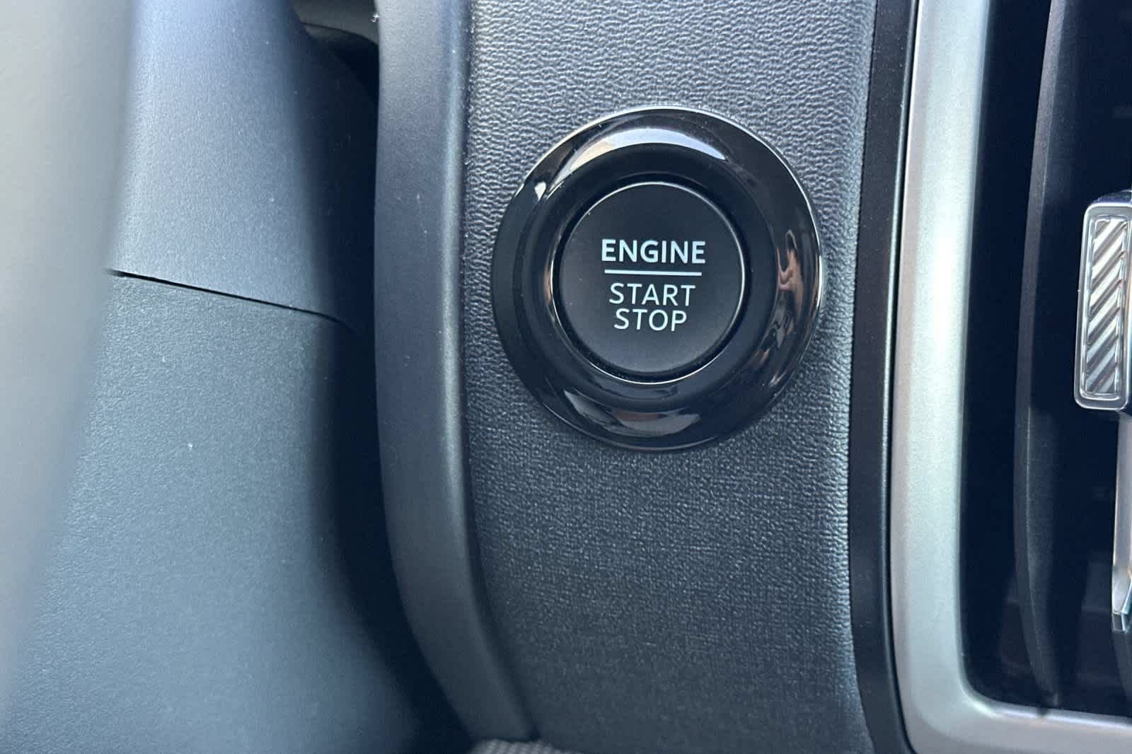 Certified 2025 Ford Expedition Active RWD image 24