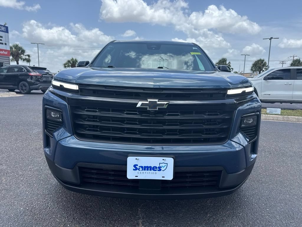 Used 2026 Chevrolet Traverse LT w/ Midnight/Sport Edition FWD image 7
