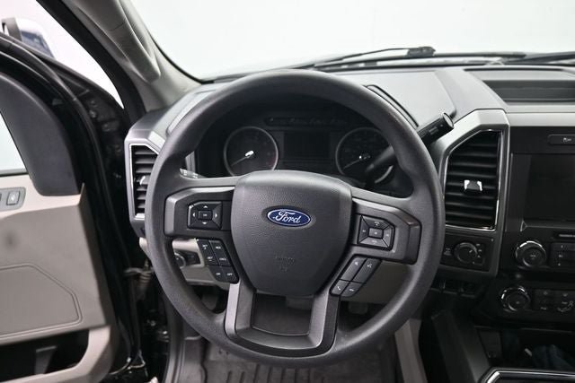 Certified 2022 Ford F250 XLT w/ XLT Premium Package AWD/4WD image 16