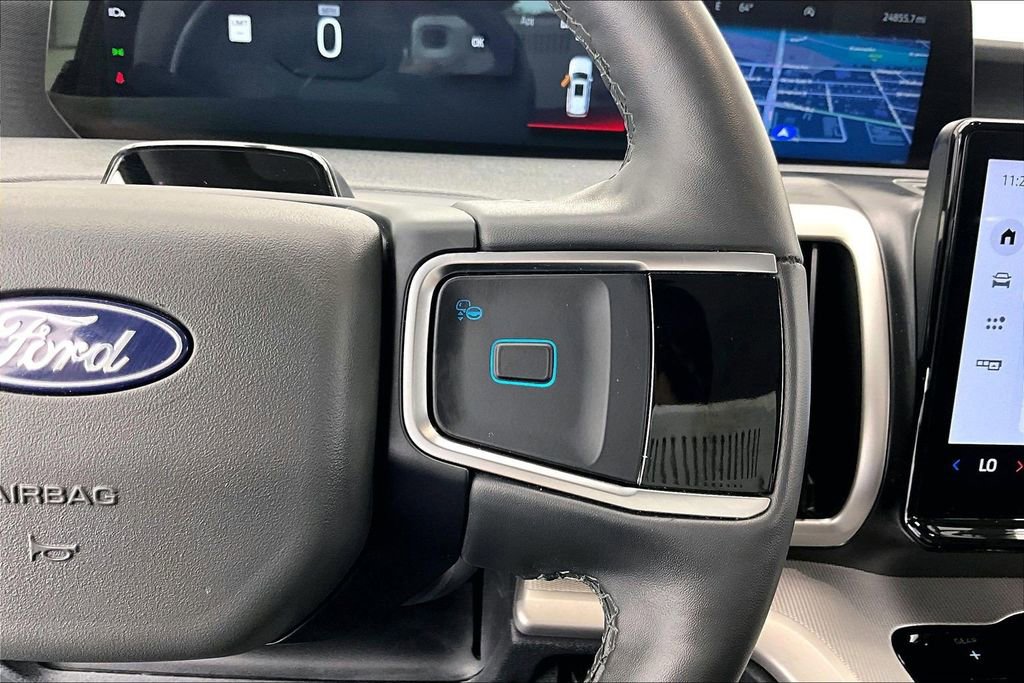 Certified 2025 Ford Expedition Active AWD/4WD image 19