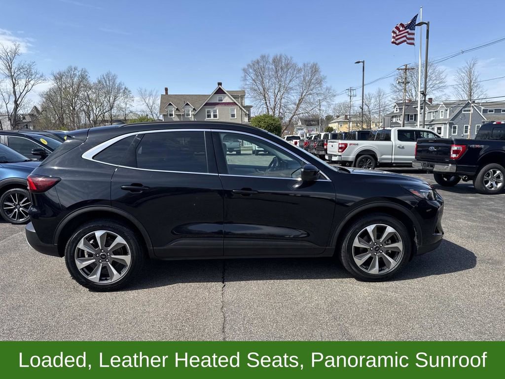 Certified 2024 Ford Escape Platinum AWD/4WD image 8