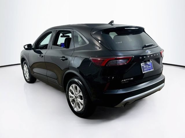 Certified 2025 Ford Escape Active AWD/4WD image 7