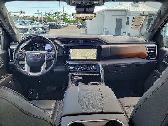 Used 2025 GMC Sierra 1500 Denali AWD/4WD image 14