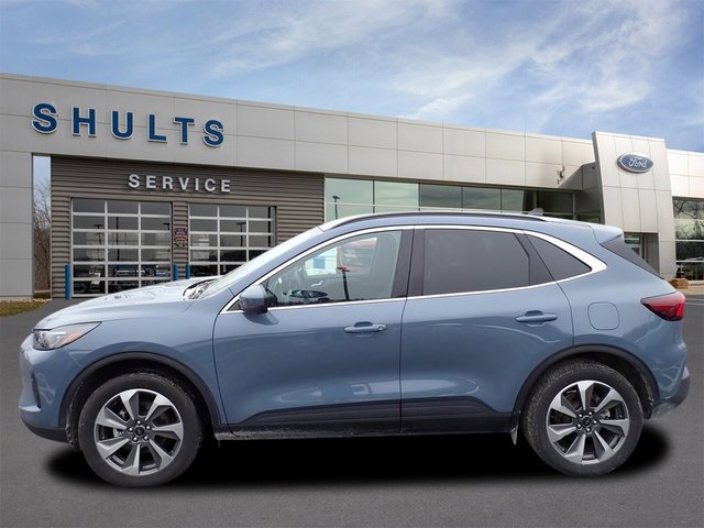 Certified 2025 Ford Escape Platinum w/ Premium Technology Package image 6