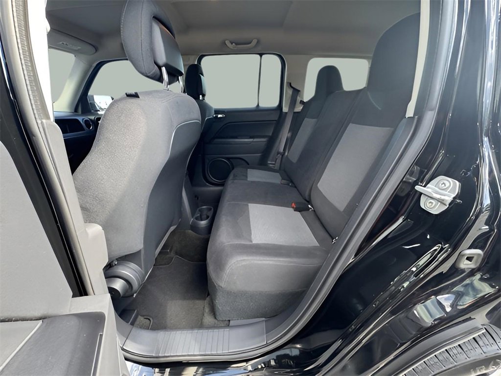 Used 2017 Jeep Patriot Latitude image 22