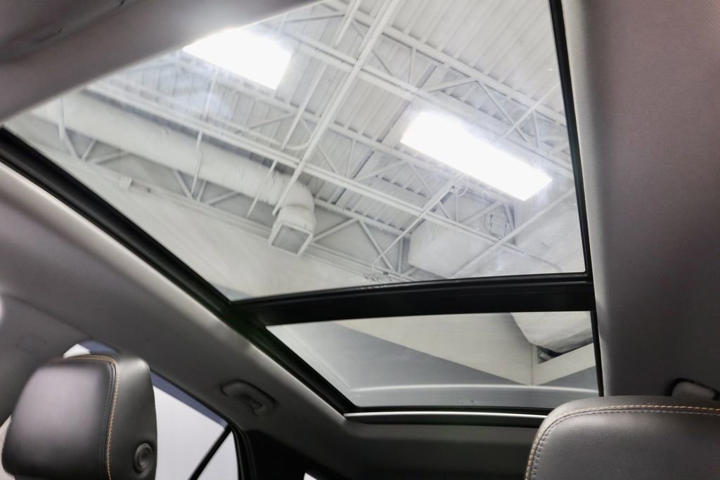 Used 2022 Chevrolet Equinox Premier AWD/4WD image 28