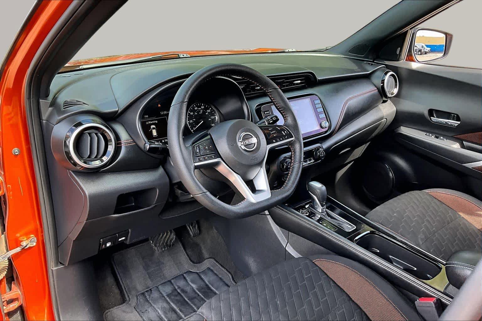 Used 2023 Nissan Kicks SR FWD image 17