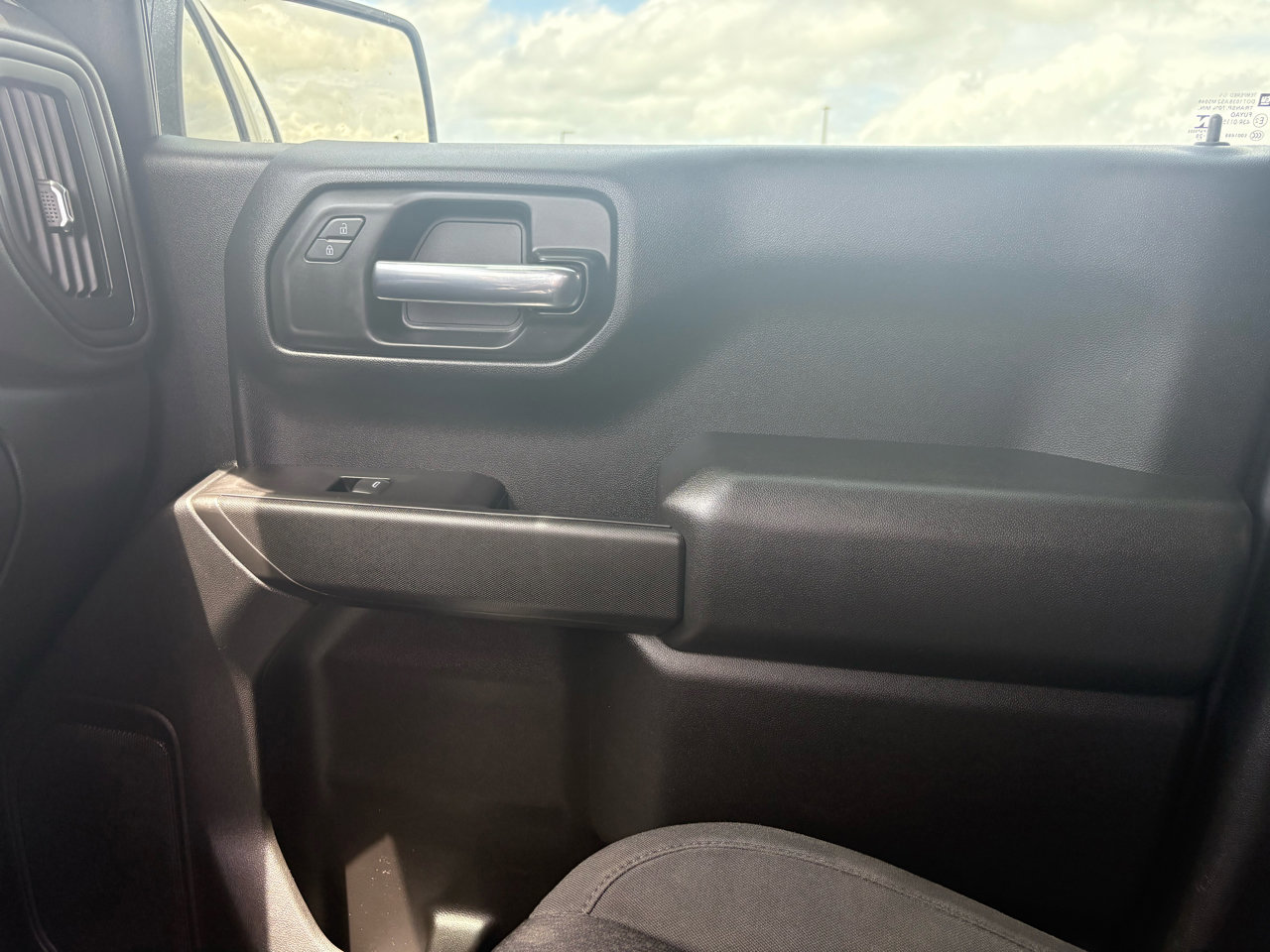 Used 2020 Chevrolet Silverado 1500 Custom w/ Custom Value Package image 36