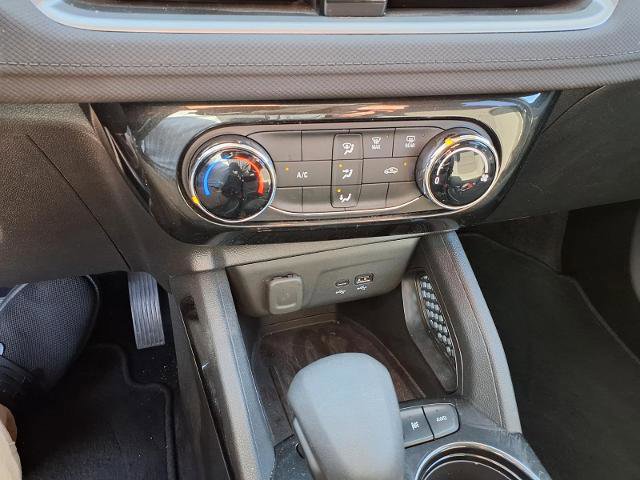 Used 2025 Chevrolet TrailBlazer LT image 11