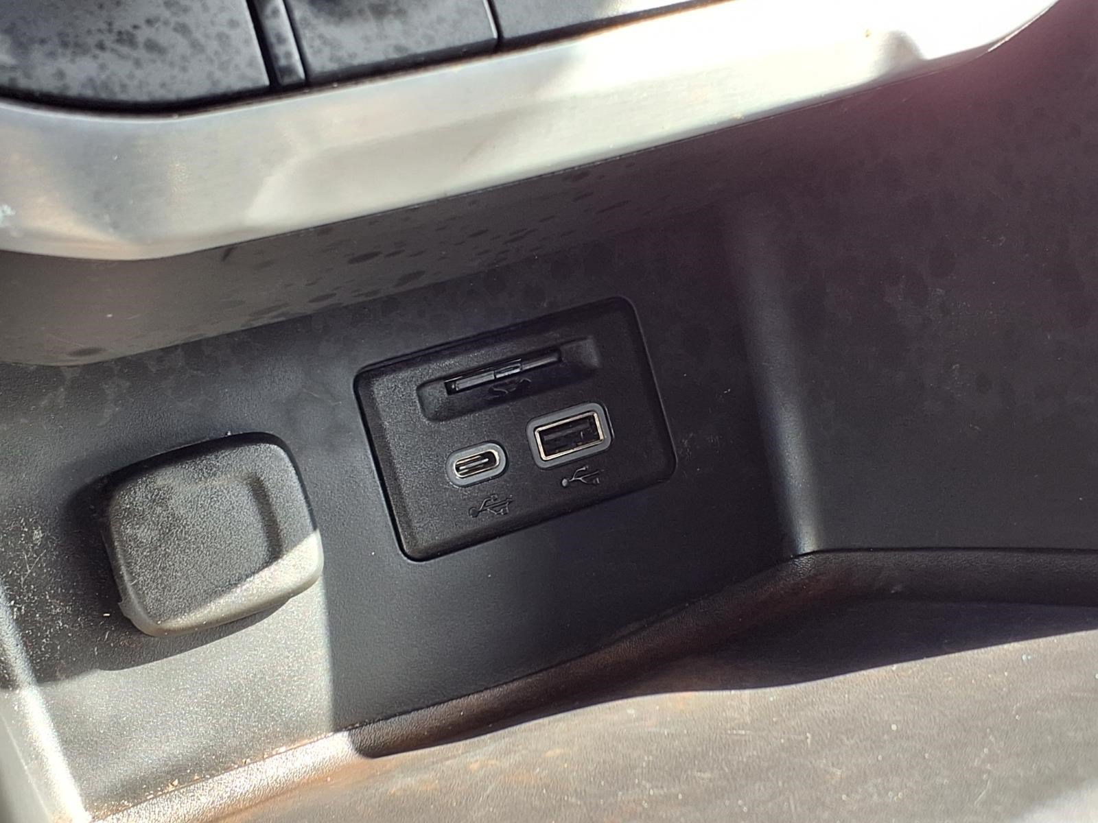 Used 2023 GMC Acadia SLT w/ Elevation Edition FWD image 22