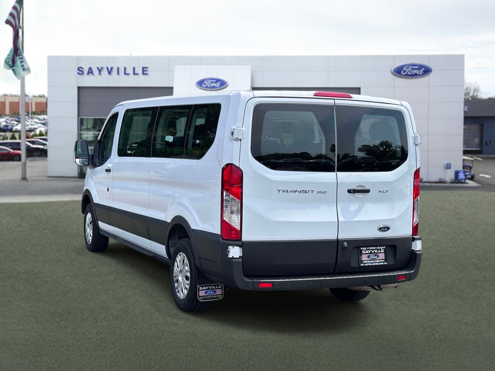 Certified 2025 Ford Transit 350 XLT RWD image 4
